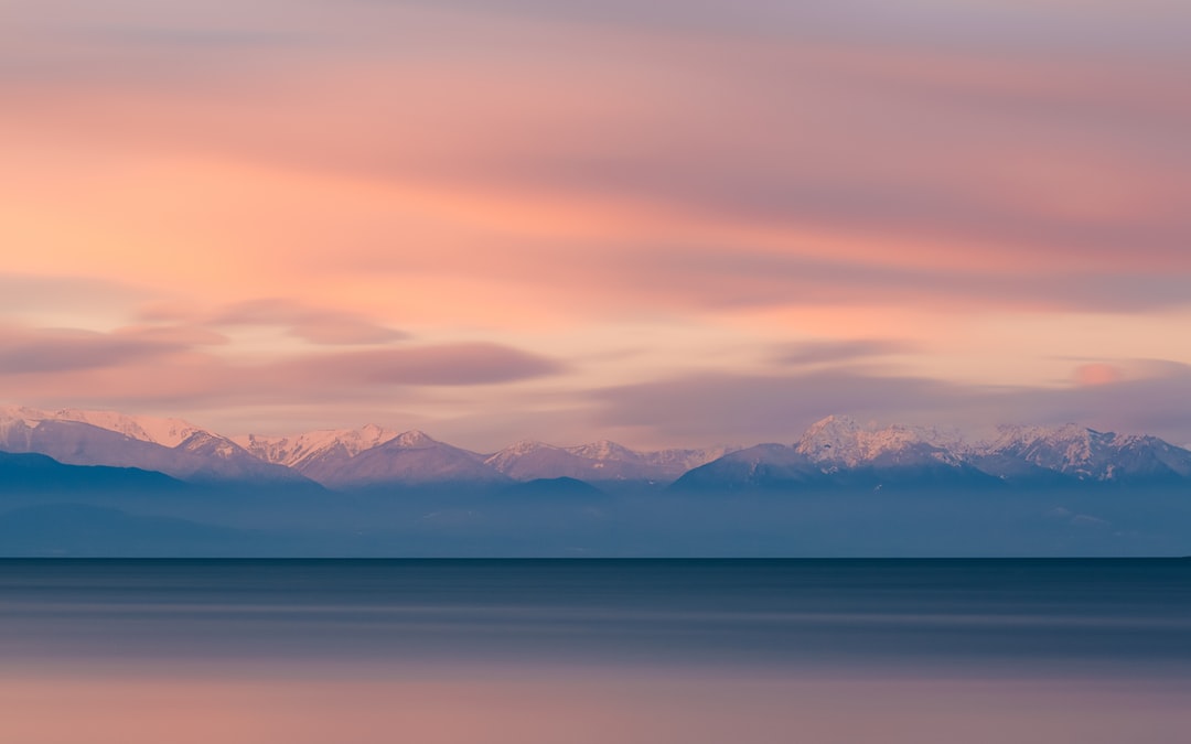 Read more about the article Join the sustainable vacation movement with Oculis Mountain Side